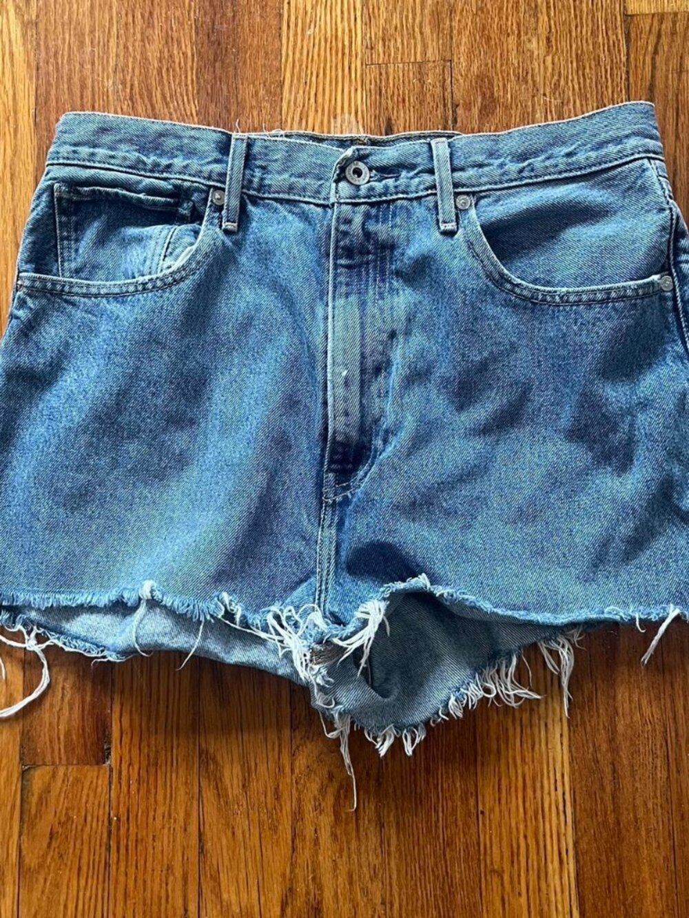 Levi’s Cut Off Barrel Crop Denim Jeans 100% Organic Cotton Size 29